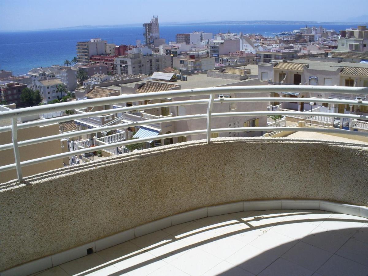2 * Santa Pola